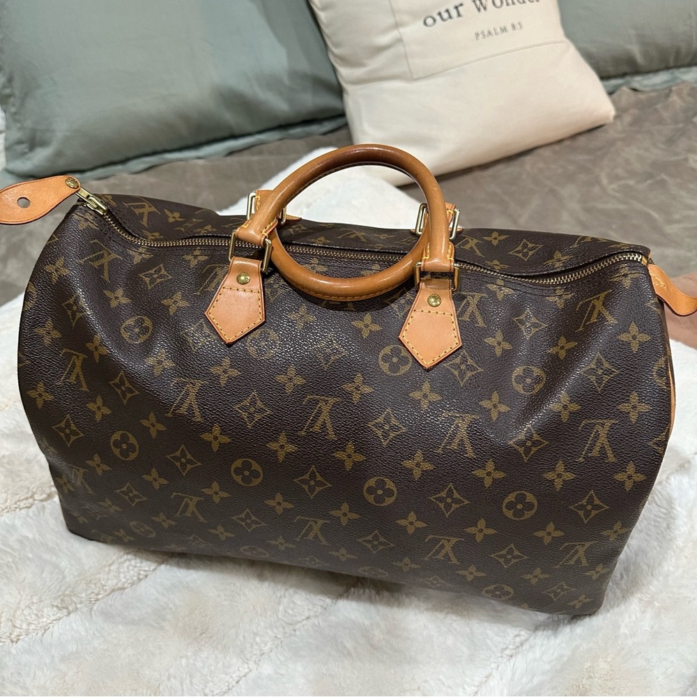 Louis Vuitton Speedy 40 Monogram Bag